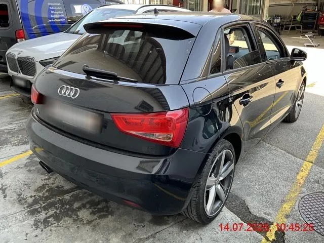 Audi A1 Sportback 1.4 TFSI Ambition, 122 PS — zdjęcie 3