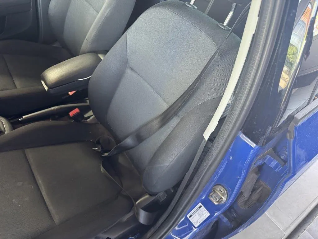 Skoda Fabia 1.0 MPI Active 1.0, 75 PS — zdjęcie 8