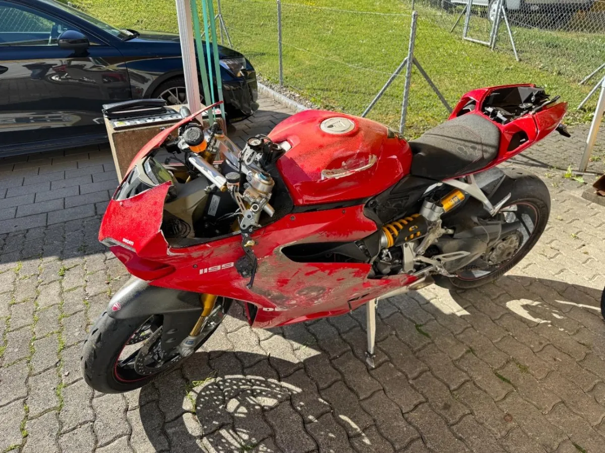 Ducati Panigale 1199, 184 PS — zdjęcie 2