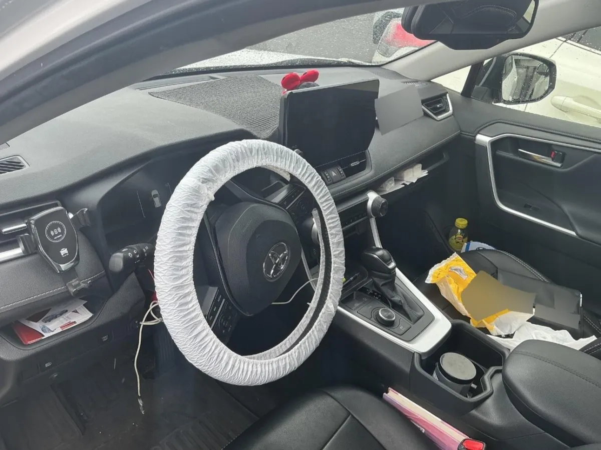 Toyota RAV4 RAV4 2.5 HSD Comfort 2.5, 177 PS — zdjęcie 5