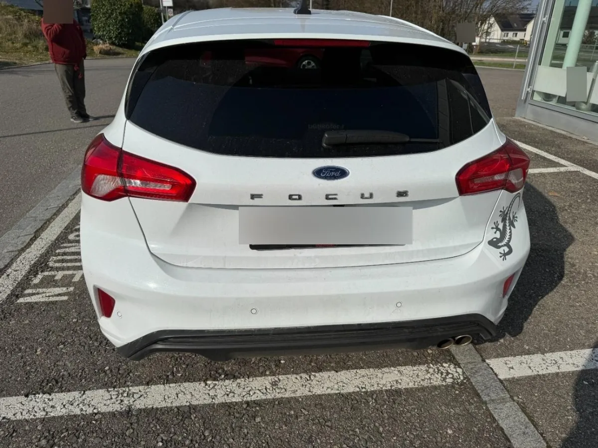 FORD Focus 1.0 SCTi ST Line, 125 PS — zdjęcie 5