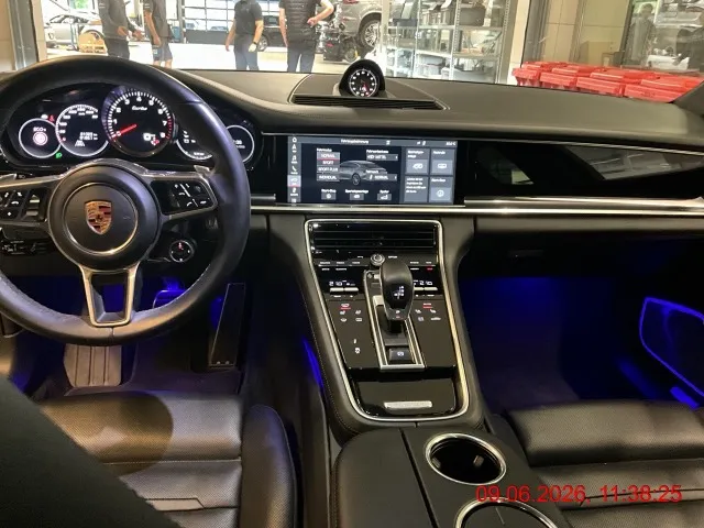 Porsche Panamera 4.0 V8 Turbo 4.0, 549 PS — zdjęcie 8