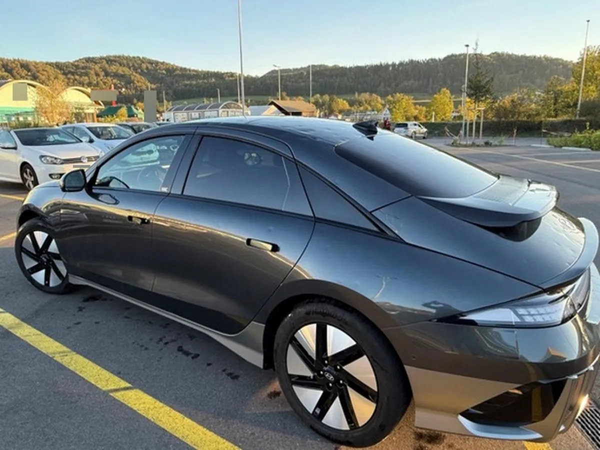 Hyundai Ioniq 6 77,4 kWh Launch Edition 4WD, 325 PS — zdjęcie 4