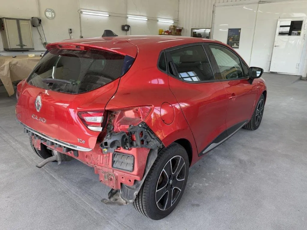 Renault Clio IV 0.9 TCe Limited S/S 0.9, 90 PS — zdjęcie 2