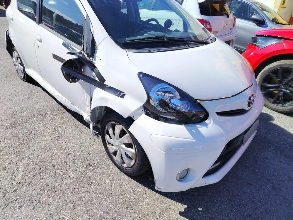 Toyota Aygo 1.0, 68 PS — zdjęcie 13
