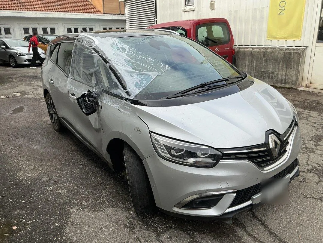 Renault Grand Scénic 1.3 TCe 140 techno EDC, 140 PS