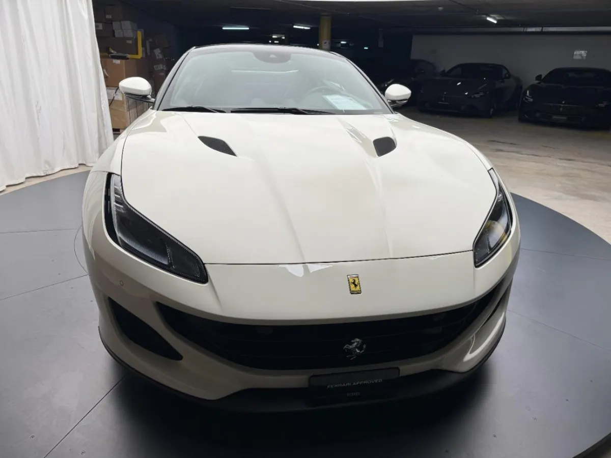 Ferrari Portofino 3.9 V8 T, 600 PS — zdjęcie 2