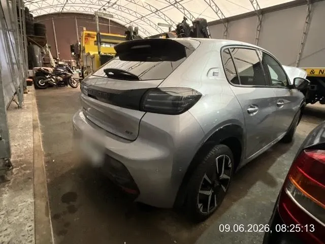 Peugeot 208 Elektrik e-208 115kW GT, 156 PS — zdjęcie 3