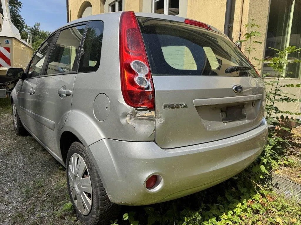 Ford Fiesta 1.4 16V Trend Durashift ET, 80 PS — zdjęcie 13