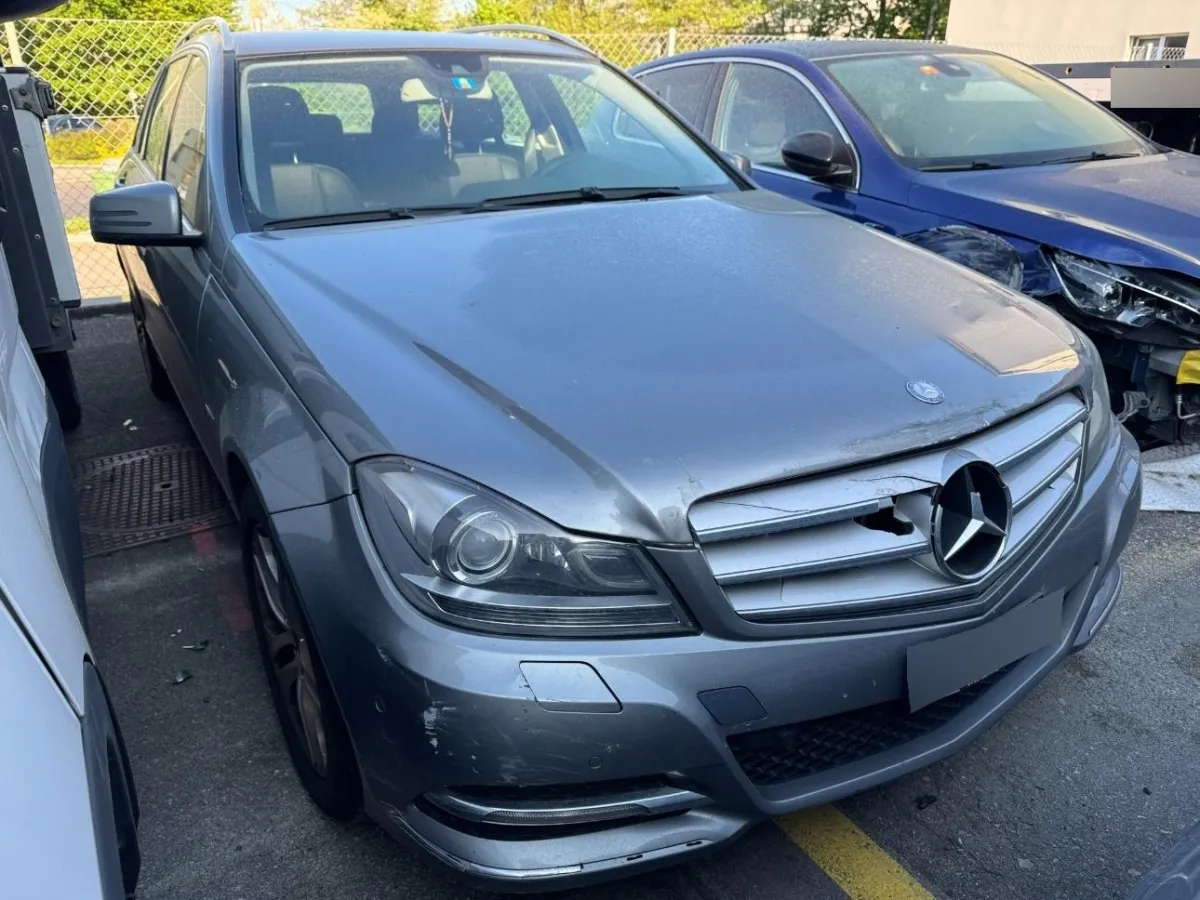 Mercedes-Benz C 220 CDI BlueEFFICIENCY , 170 PS — zdjęcie 3