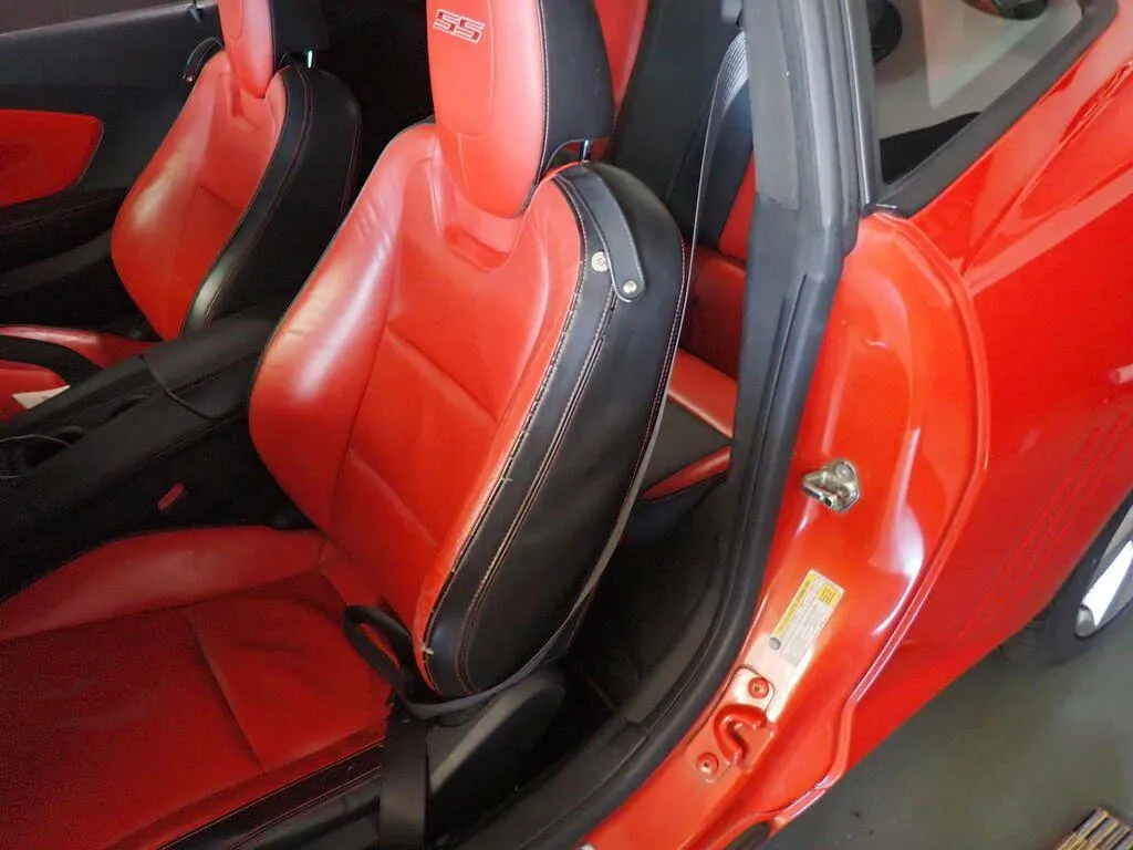 Chevrolet Camaro 6.2 V8 SS 6.2, 432 PS — zdjęcie 11