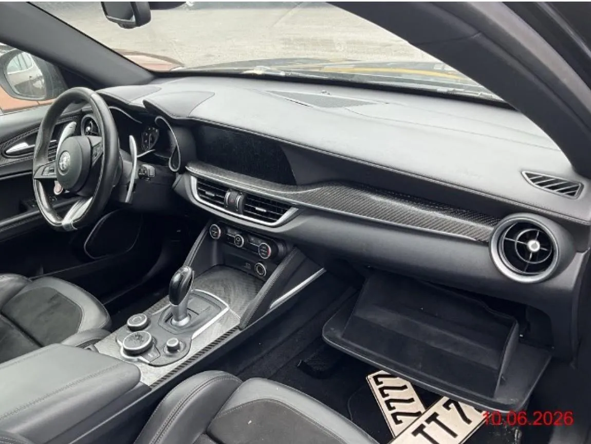 Alfa Romeo Stelvio 2.9 V6 Biturbo Q4 Quadrifoglio 2.9, 510 PS — zdjęcie 13