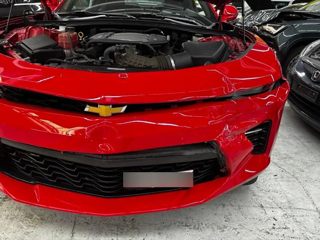 Chevrolet Camaro 6.2 V8, 453 PS — zdjęcie 13