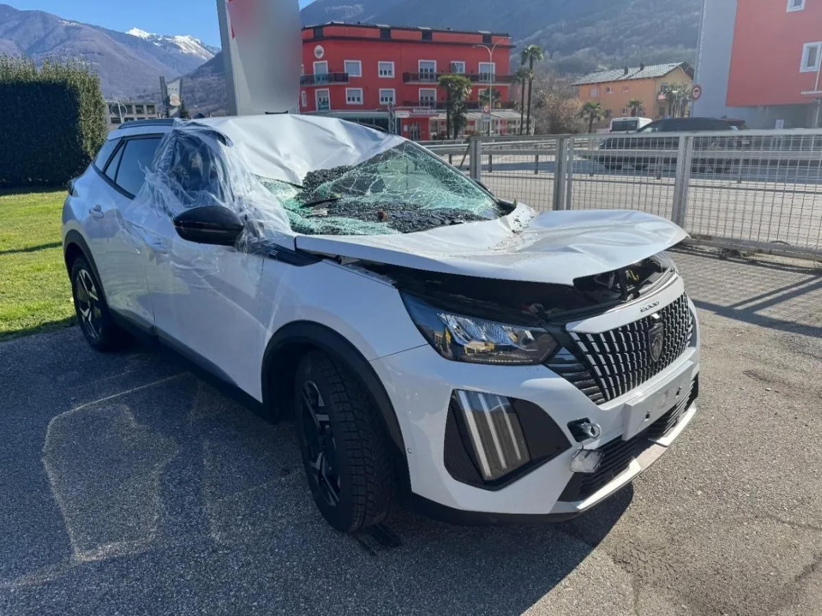 PEUGEOT 2008 156 e Allure, 156 PS — zdjęcie 4