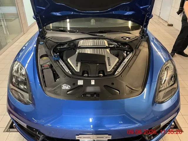 Porsche Panamera 4.0 V8 Turbo 4.0, 549 PS — zdjęcie 12