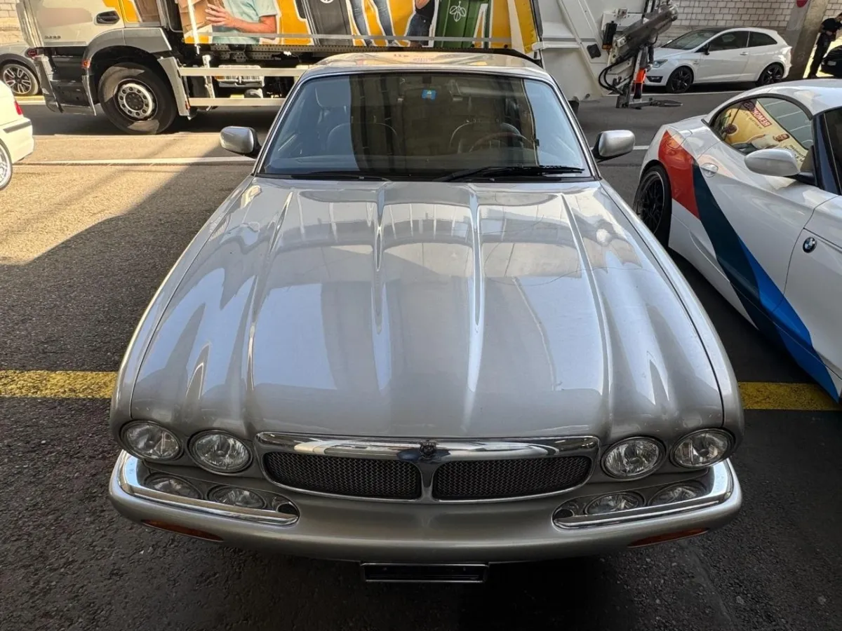 Jaguar Jaguar XJ8 Executive, 237 PS — zdjęcie 4