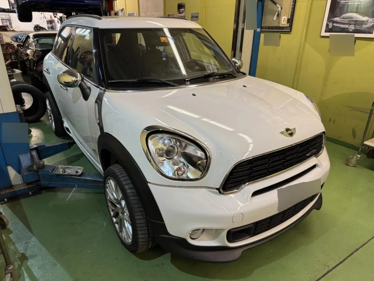 Mini Mini JCW Countryman ALL4, 218 PS — zdjęcie 2