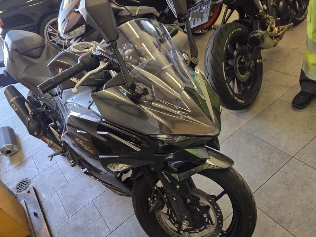 Kawasaki Kawasaki Ninja 500, 45 PS — zdjęcie 2