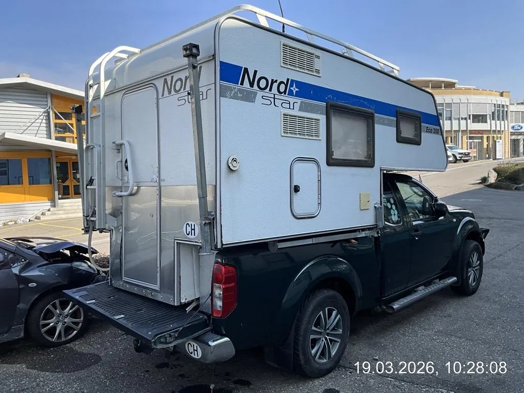 Nissan Navara King Cab SE 2.5 dCi 4WD, 171 PS — zdjęcie 3