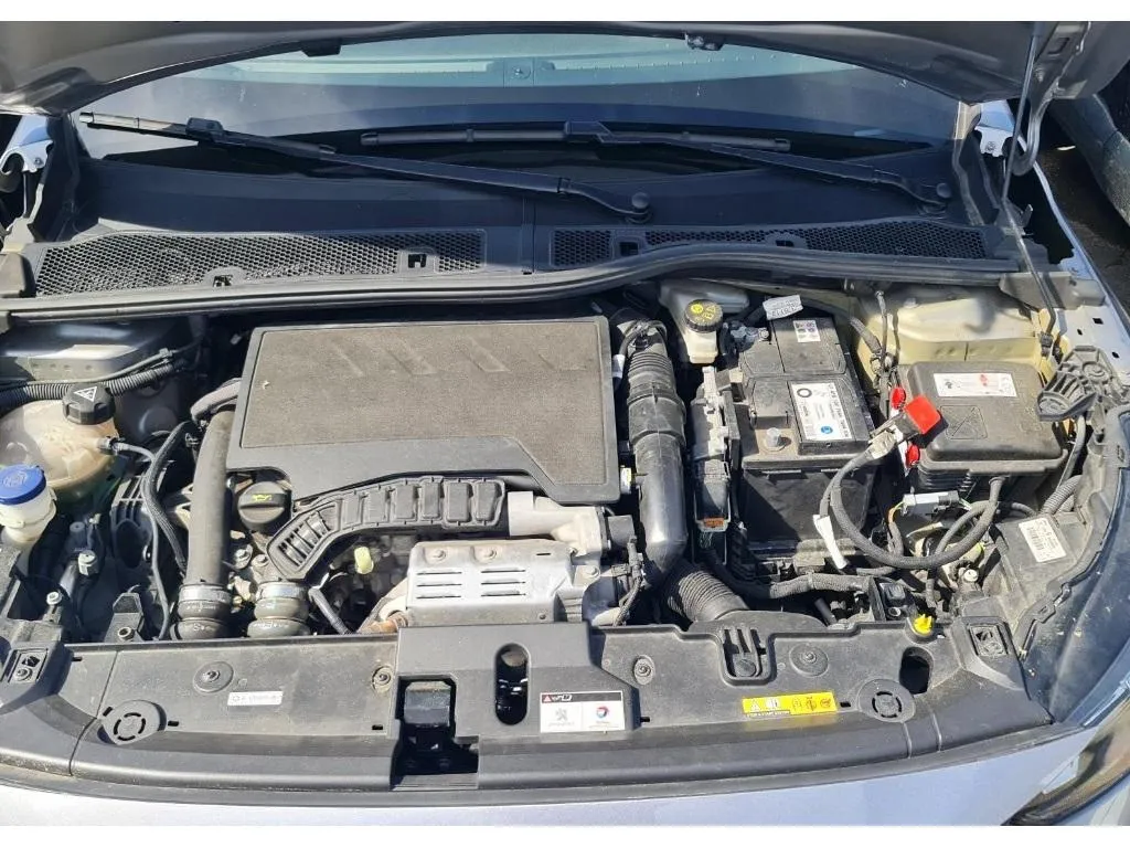 Peugeot 208 II - (UJ) ap 06.2019 208 II Allure Pack 1.2, 101 PS — zdjęcie 13