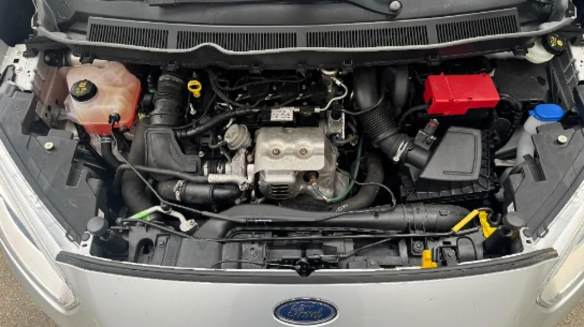 FORD Transit Courier 1.0 Amb., 100 PS — zdjęcie 12