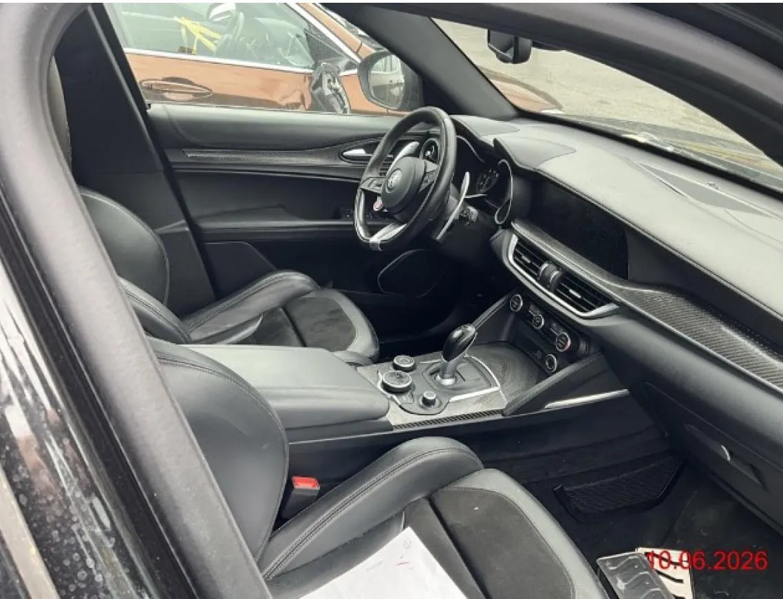 Alfa Romeo Stelvio 2.9 V6 Biturbo Q4 Quadrifoglio 2.9, 510 PS — zdjęcie 11