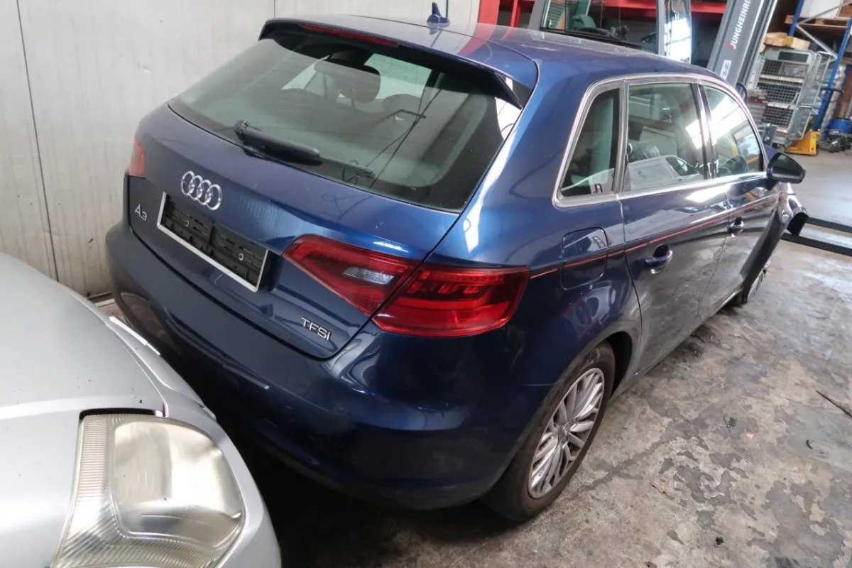 AUDI A3 SPORTBACK A3 1.4 TFSI Ambiente, 140 PS — zdjęcie 2