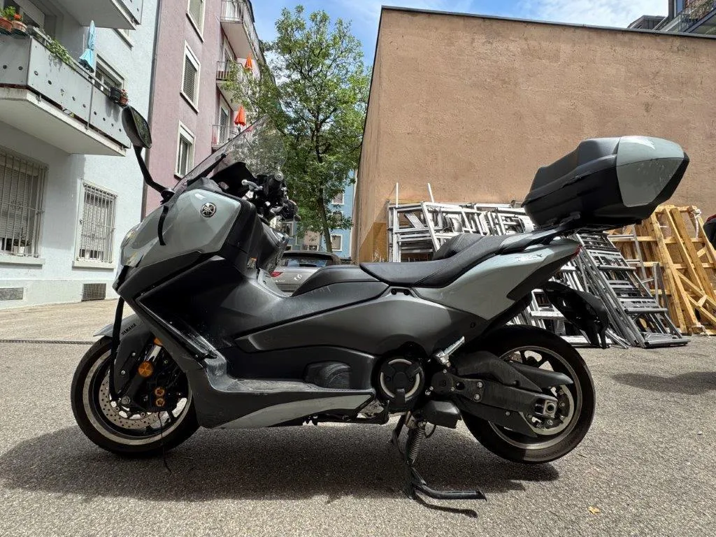 Yamaha TMax 560 ABS Tech Max, 48 PS — zdjęcie 6