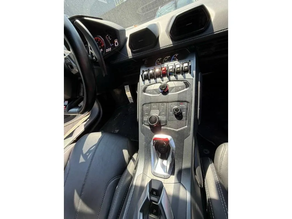 Lamborghini Huracan LP610-4 5.2, 609 PS — zdjęcie 15