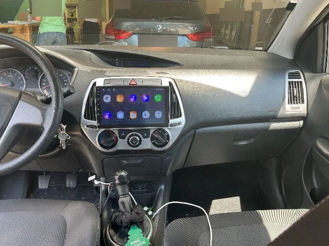 Hyundai i20 , 86 PS — zdjęcie 7