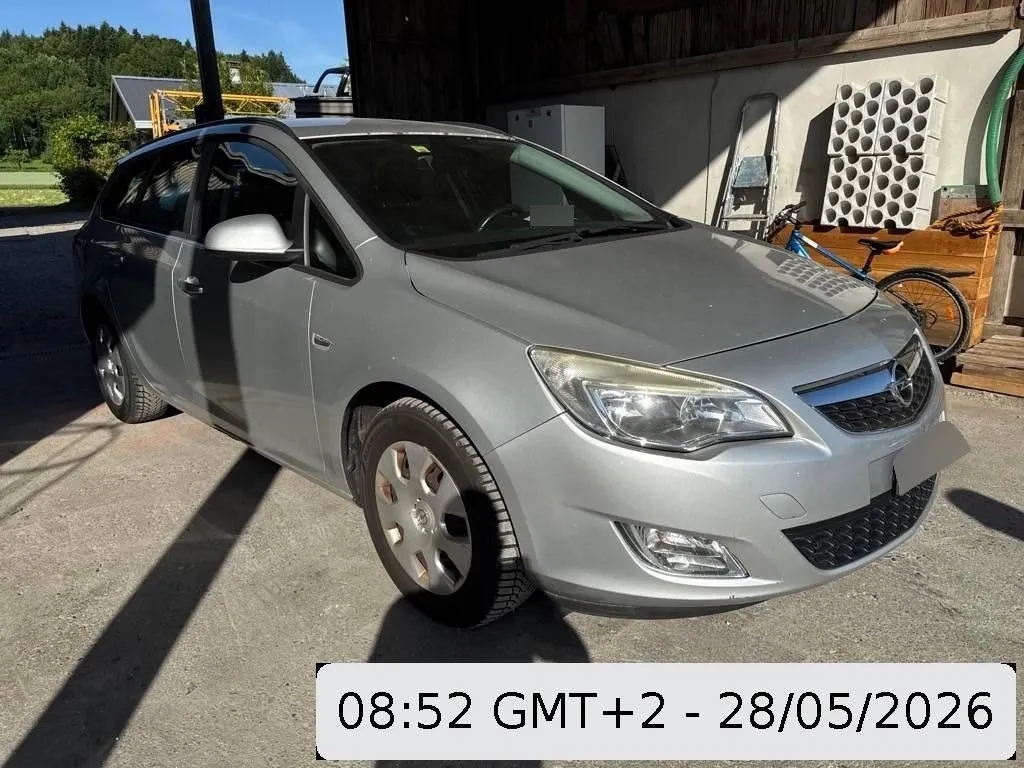 Opel Astra J Limousine/Sports Tourer - ab 11.2009 - 09.2015 Astra J 17DTJ ST 1.7, 110 PS — zdjęcie 2