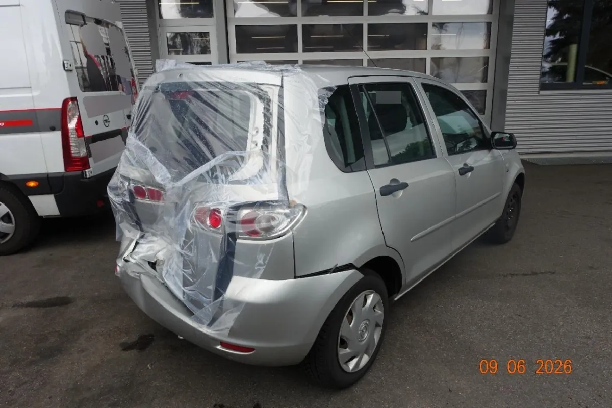 Mazda 2 Confort 1.2, 68 PS — zdjęcie 4