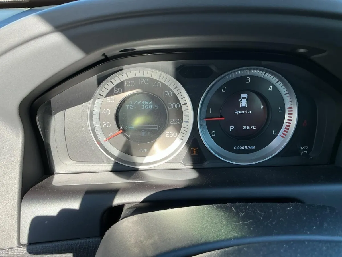 VOLVO XC60 DIESEL Modell 2008- XC60 D5 AWD Momentum, 215 PS — zdjęcie 8