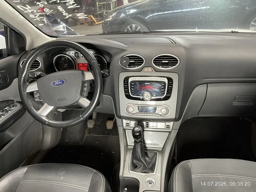 Ford Focus 2.0i Titanium, 145 PS — zdjęcie 10