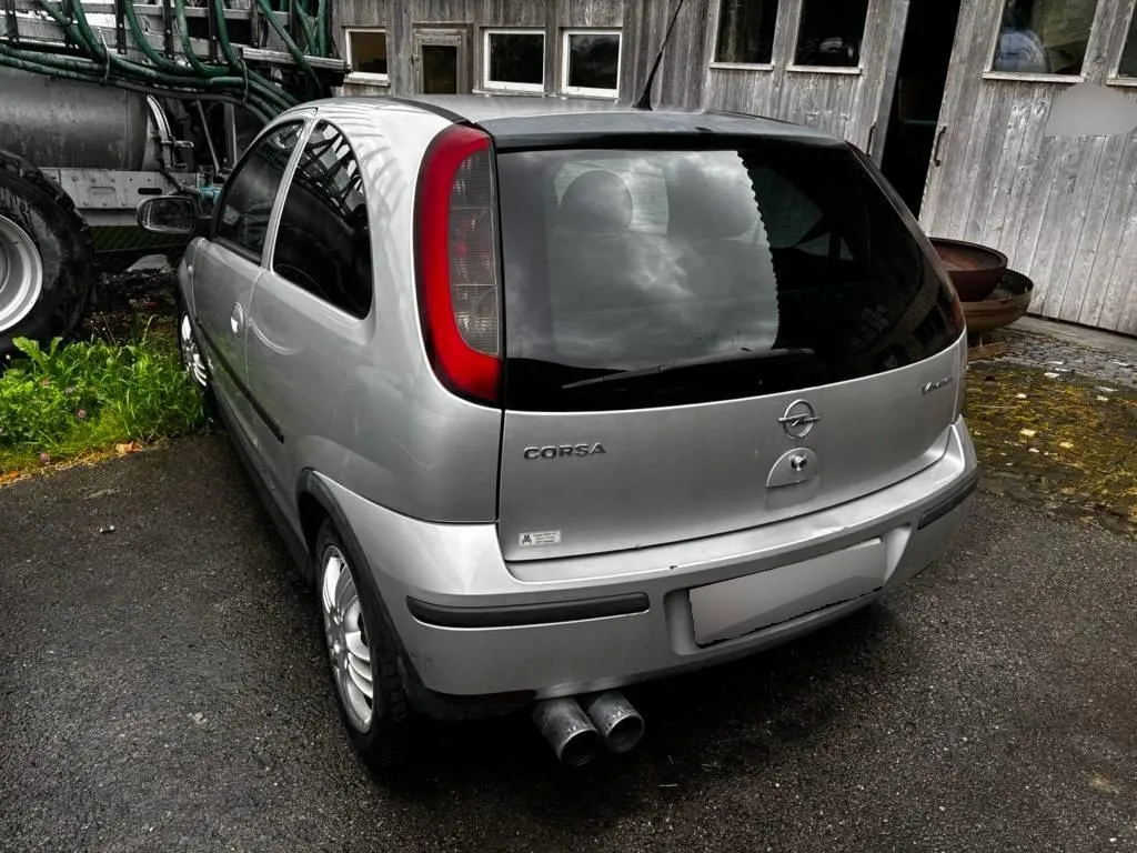 Opel Corsa C Corsa Sport 1.4, 90 PS — zdjęcie 1