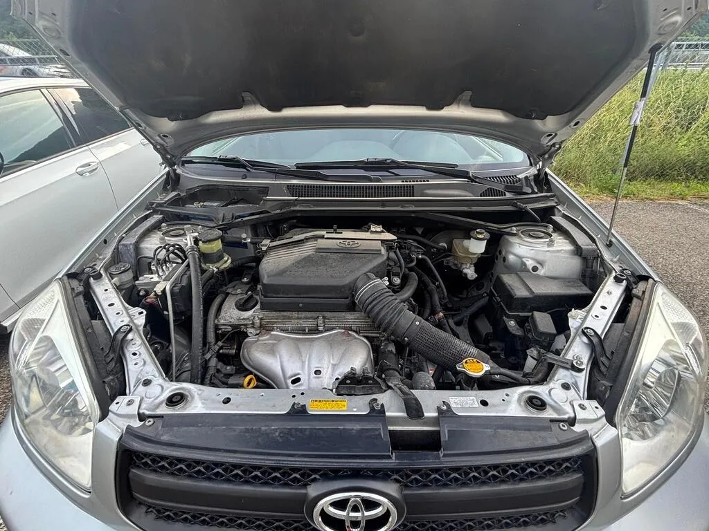 Toyota RAV4 2.0i 16V Linea Terra, 150 PS — zdjęcie 10