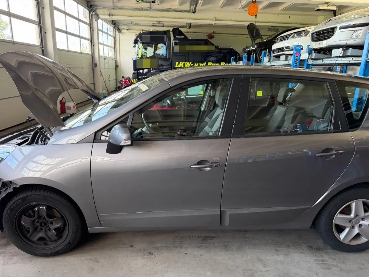 RENAULT Scenic 1.2, 132 PS — zdjęcie 11