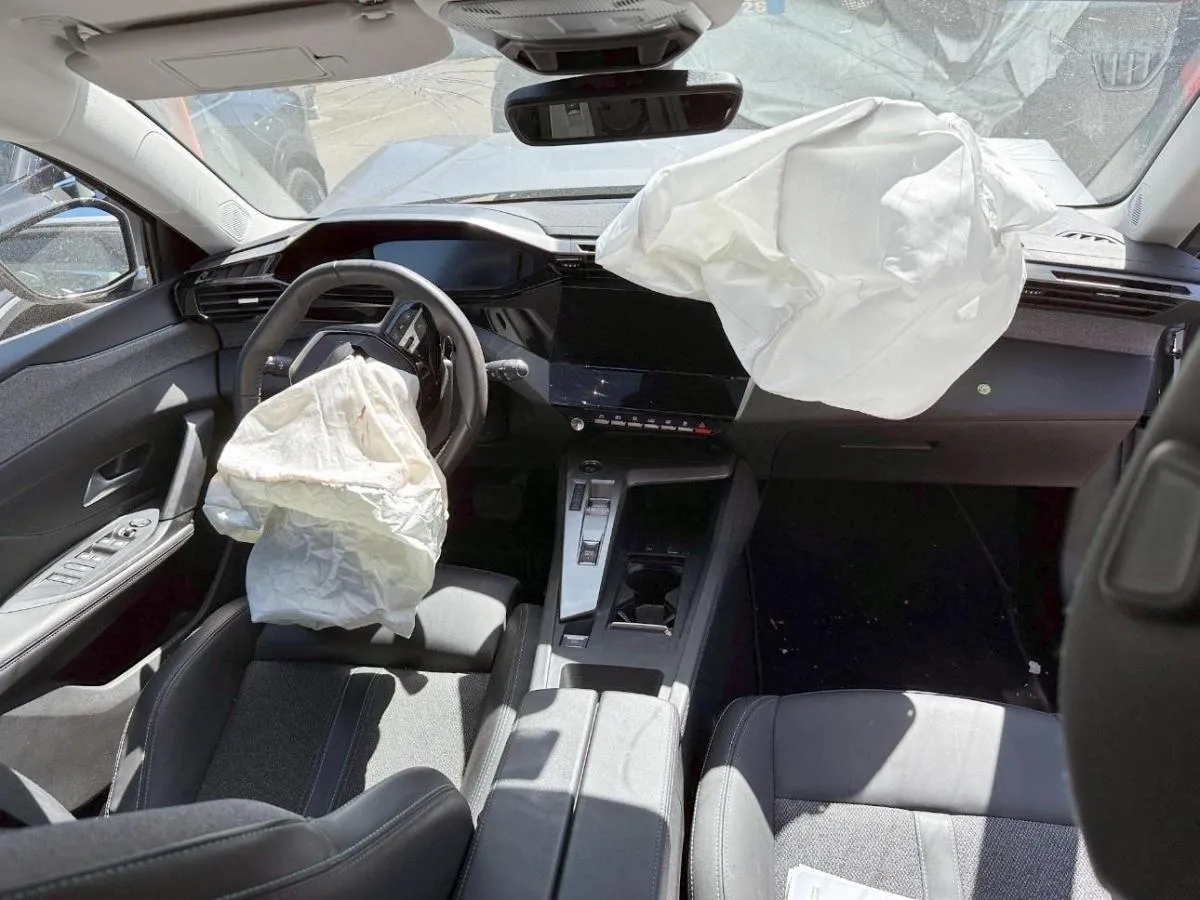 Peugeot 308 SW BlueHDI 1.5, 131 PS — zdjęcie 6