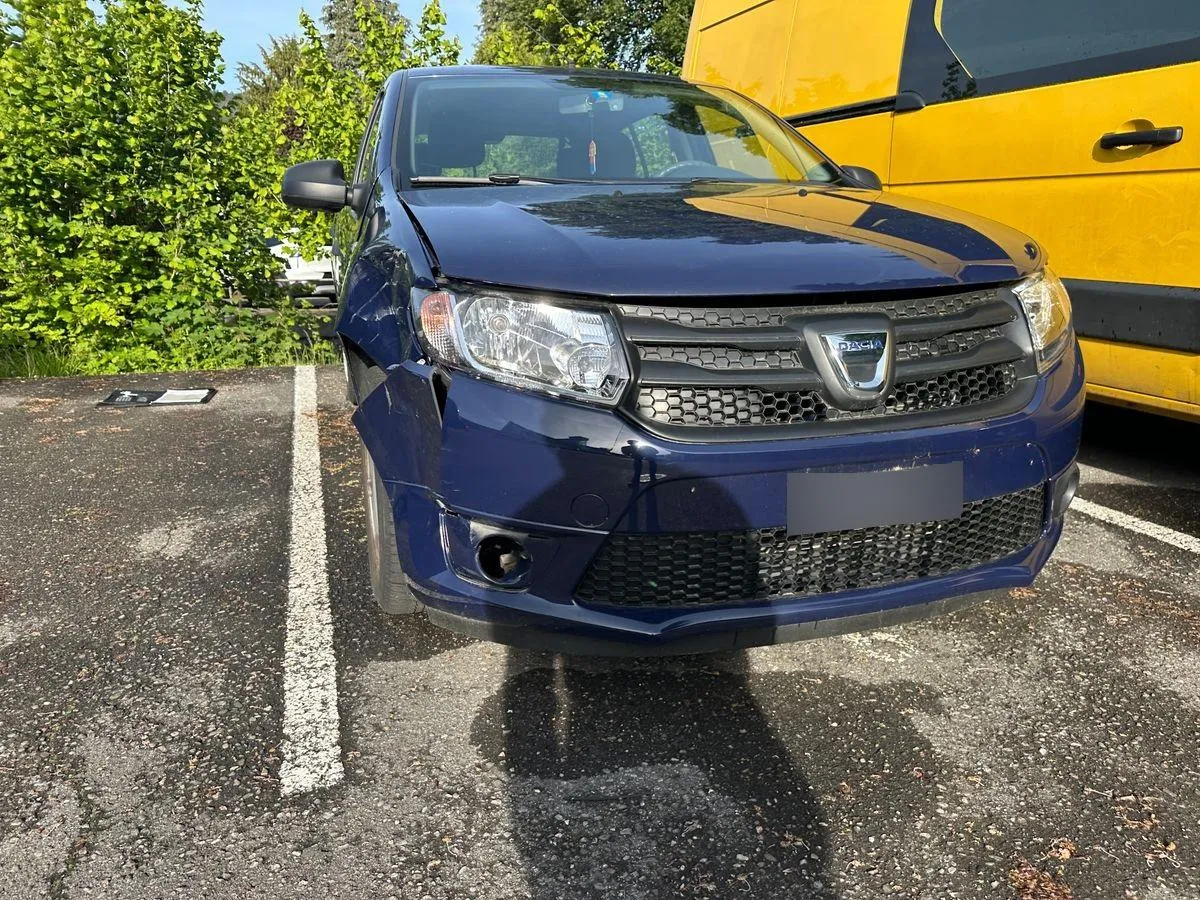 Dacia Sandero Essentiel, 73 PS — zdjęcie 2