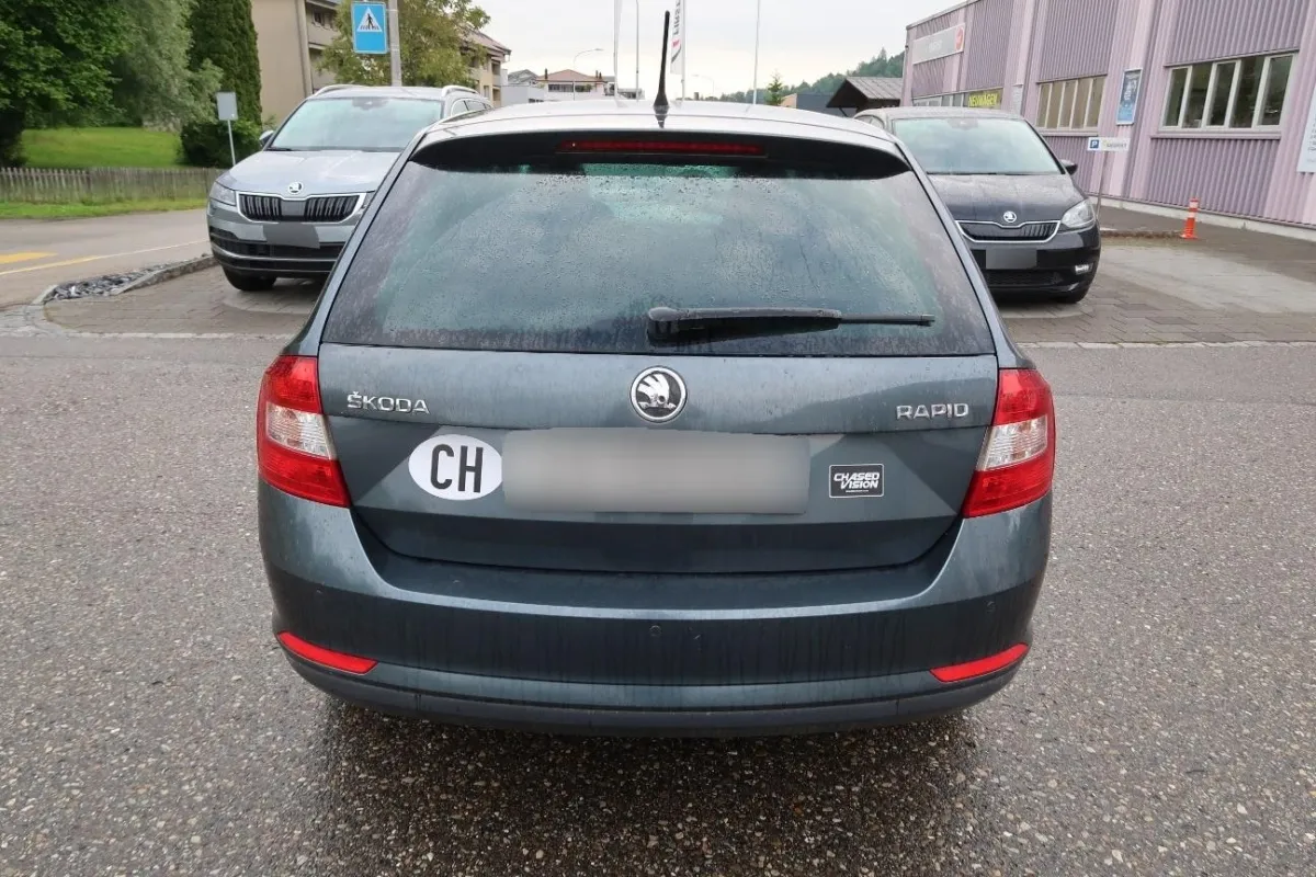 Skoda Rapid Ambition 1.4 TSI, 122 PS — zdjęcie 2