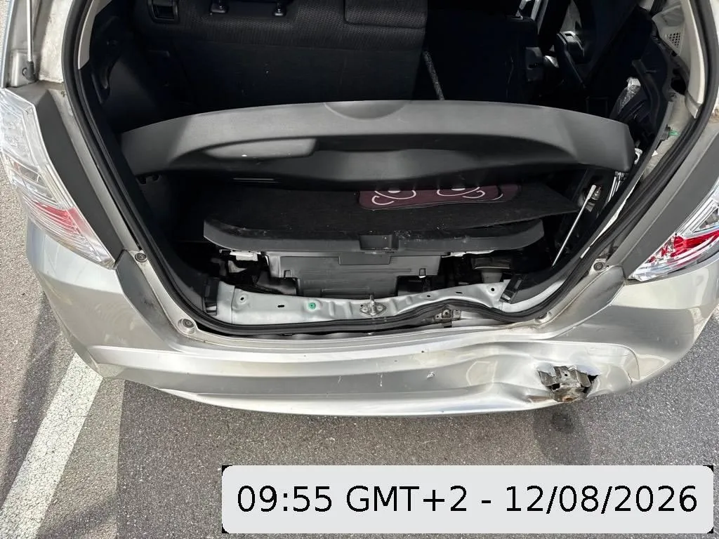 Honda Jazz 1.3i Hybrid Elegance, 88 PS — zdjęcie 13