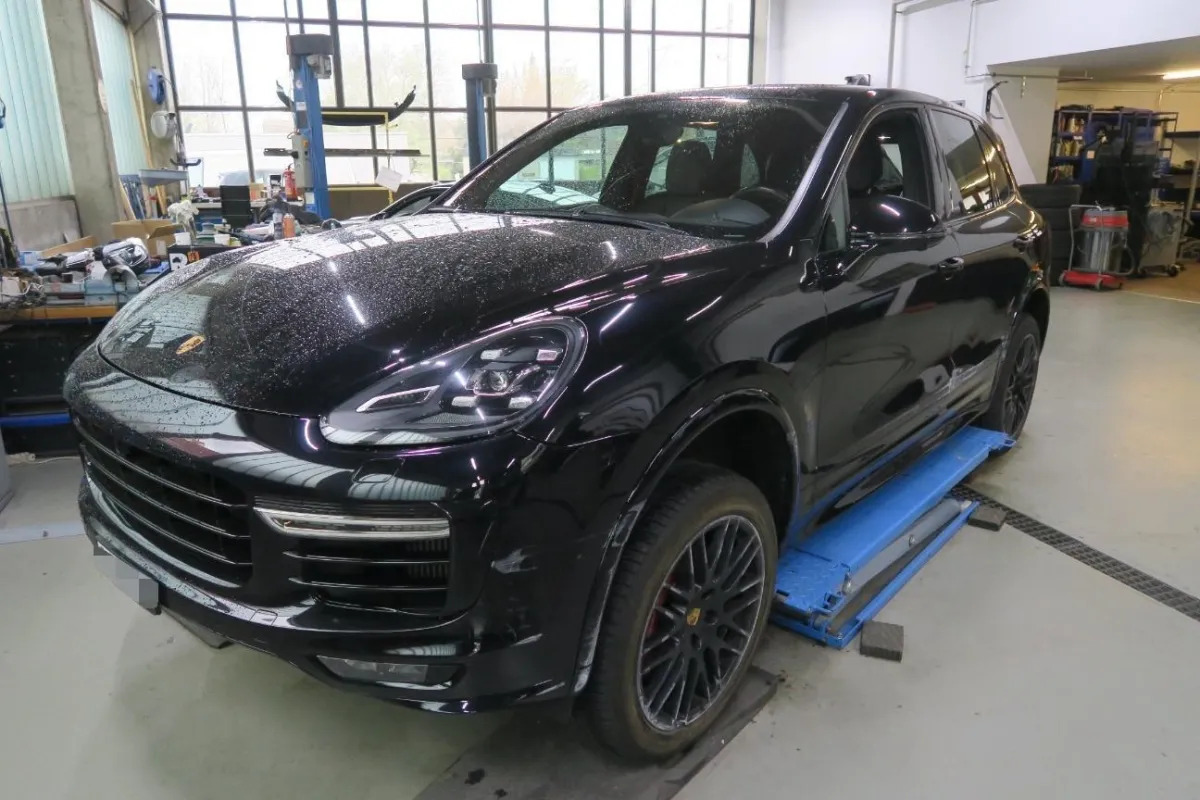 PORSCHE Cayenne GTS, 440 PS — zdjęcie 3