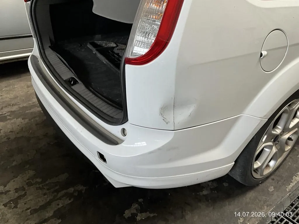 Ford Focus 2.0i Titanium, 145 PS — zdjęcie 13