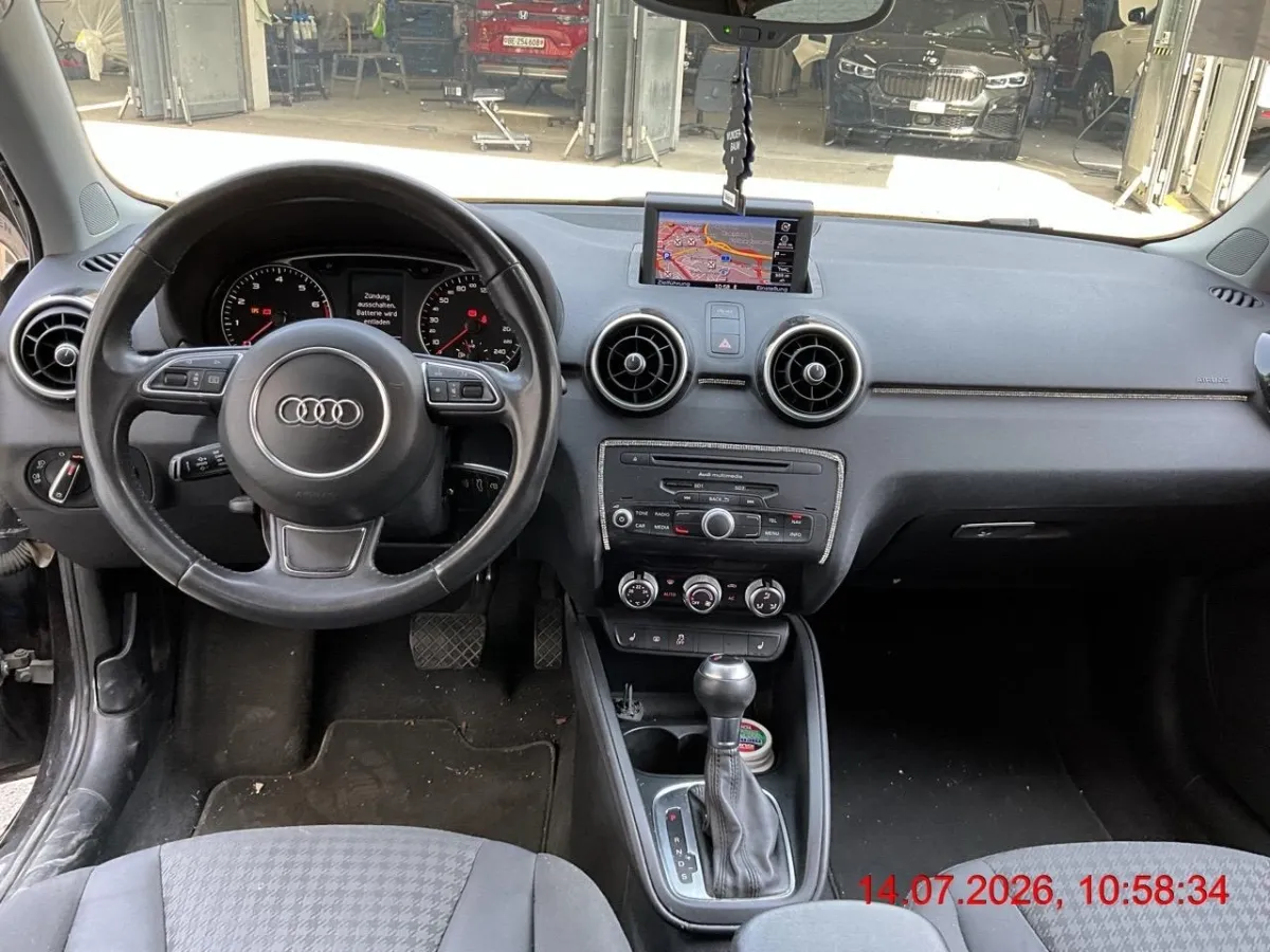 Audi A1 Sportback 1.4 TFSI Ambition, 122 PS — zdjęcie 8