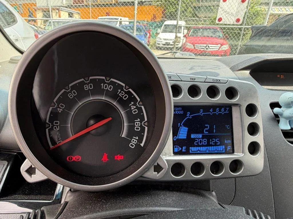 Chevrolet Spark 1.0 16V LS 1.0, 68 PS — zdjęcie 5