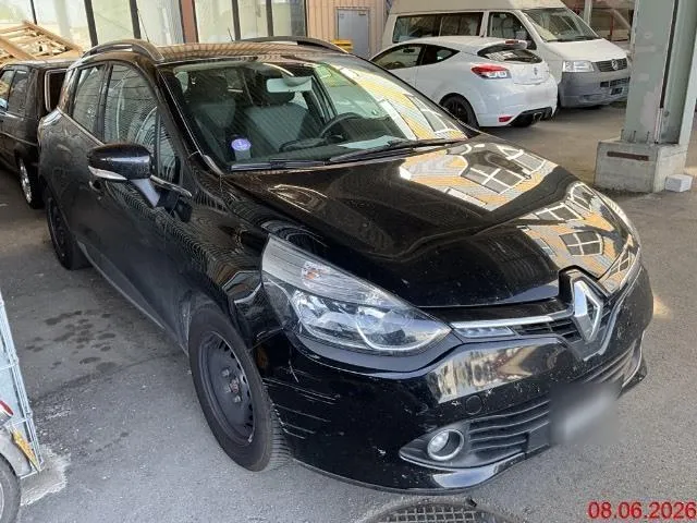 Renault Clio IV Grandtour 1.2 16V T Swiss Edition, 120 PS — zdjęcie 2