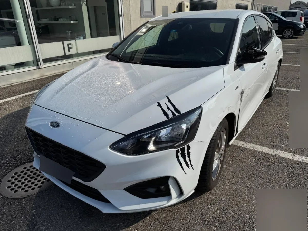 FORD Focus 1.0 SCTi ST Line, 125 PS — zdjęcie 2