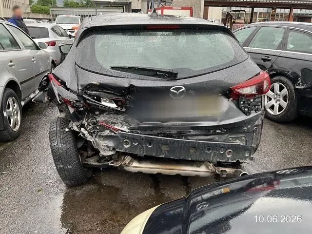 Mazda 3 1.5, 105 PS — zdjęcie 6