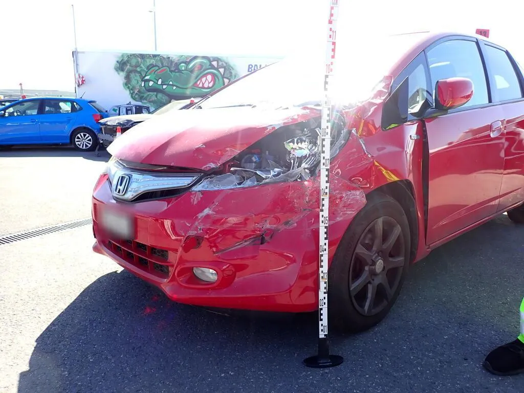 Honda Jazz 1.3i Hybrid Exclusive 1.3, 88 PS — zdjęcie 14