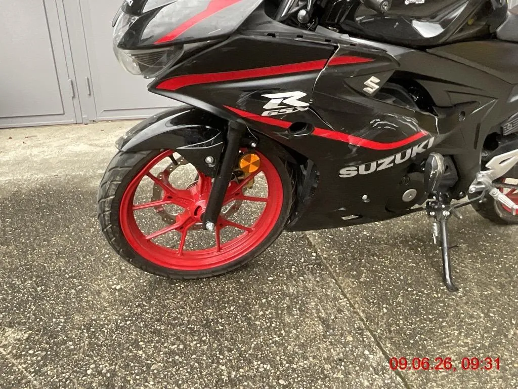 Suzuki GSX-R 125, 15 PS — zdjęcie 15